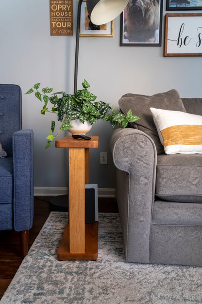 The Tall Liz Side Table